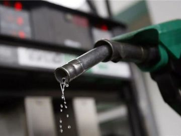 واردات بنزین سوپر از سوی بخش خصوصی آغاز می شود/ صدور ۵ مجوز واردات