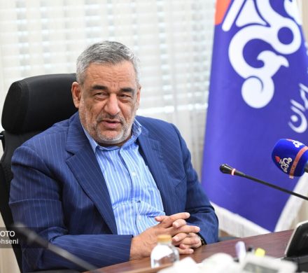 📌تداوم فروش نفت با روش های متنوع/پاسخ به همه شایعات ضرورتی ندارد