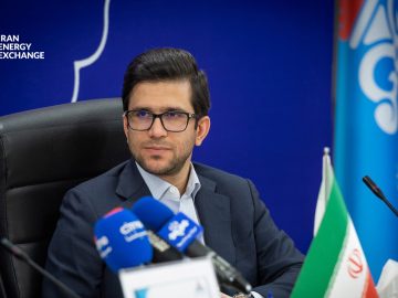 📌معاون وزیر نفت و مدیرعامل شرکت ملی پالایش و پخش فرآوردههای نفتی:معاملات گازوئیل در بورس انرژی؛ تحول در تامین سوخت صنایع و رقابتپذیری قیمتها/ ورود گواهی صرفهجویی گازوئیل به زودی در رینگ داخلی بورس انرژی