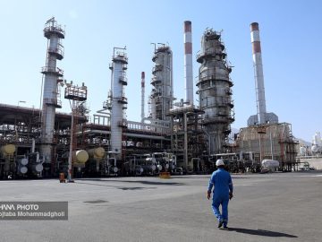 افزایش درآمد ارزی با توسعه صادرات در پالایشگاه اصفهان